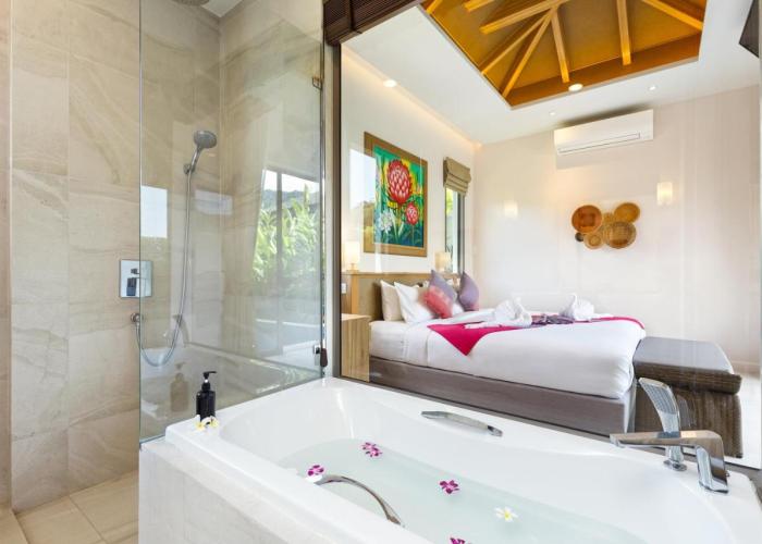 Resort Boutique 2BR Villa Dalaa 4, Private Pool, Full Service, 5 min Drive Kamala Beach