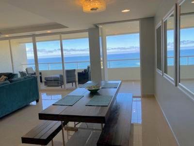 BEACHFRONT CONDO w POOLS STEPS TO BEACH & MINS TO DT