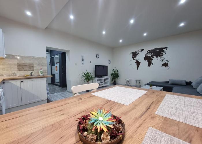 HIGH STREET APARTMAN