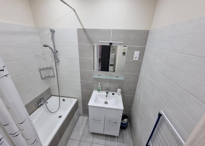 HIGH STREET APARTMAN