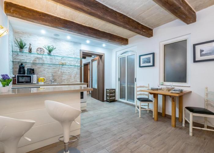 Valletta Main Street Apartment DELUXE