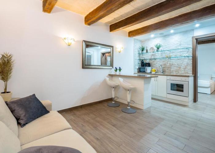 Valletta Main Street Apartment DELUXE