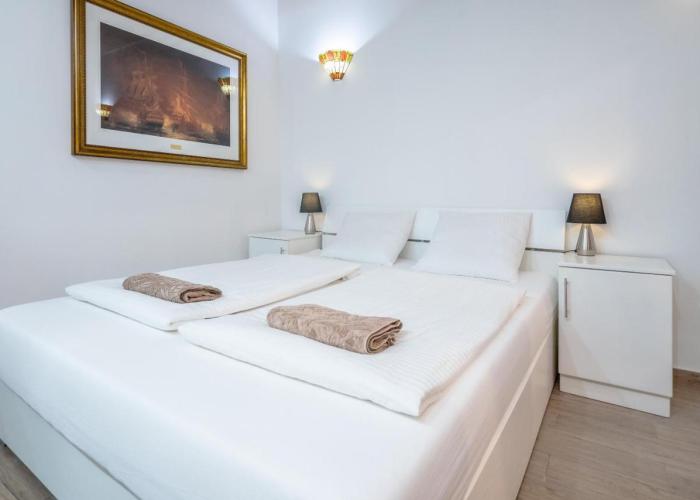 Valletta Main Street Apartment DELUXE
