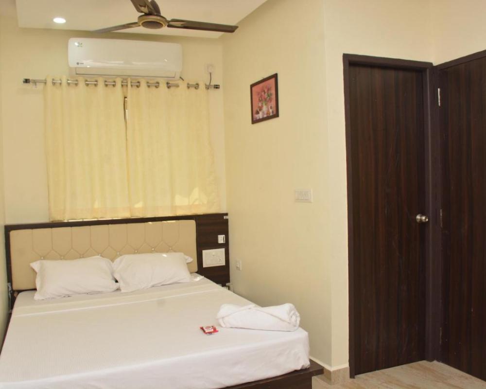 фото Arihanth Inn