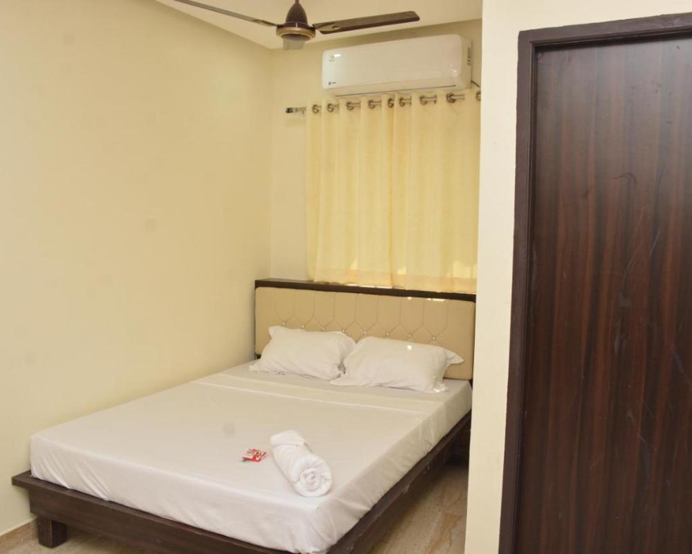 фото Arihanth Inn
