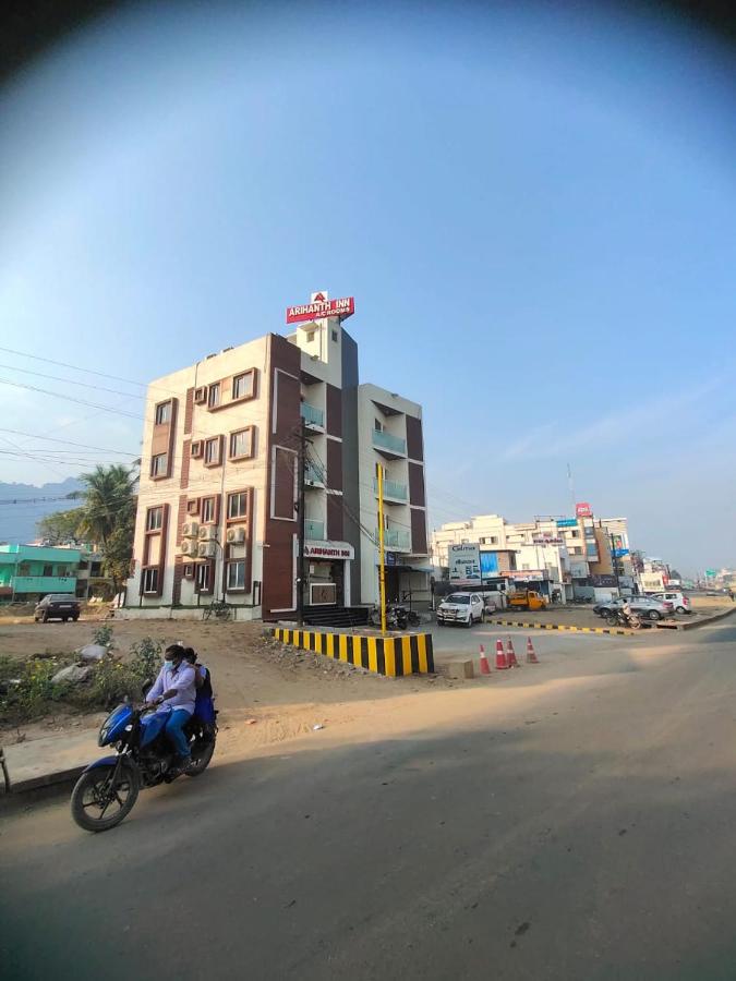 фото Arihanth Inn