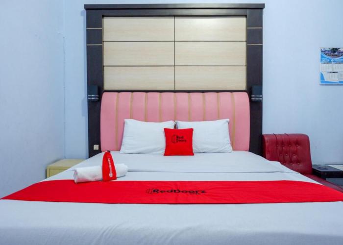 RedDoorz Plus Syariah near Stasiun Pekalongan 2