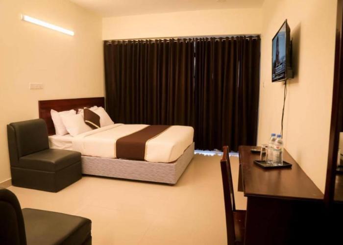 Hotel Golden Hill