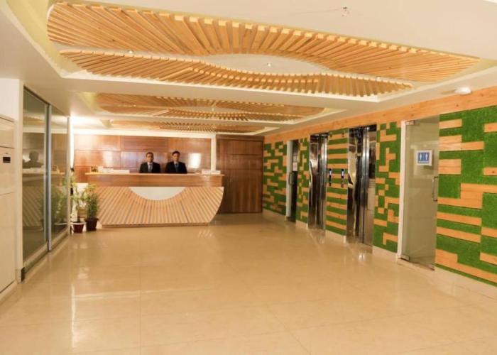 Hotel Golden Hill