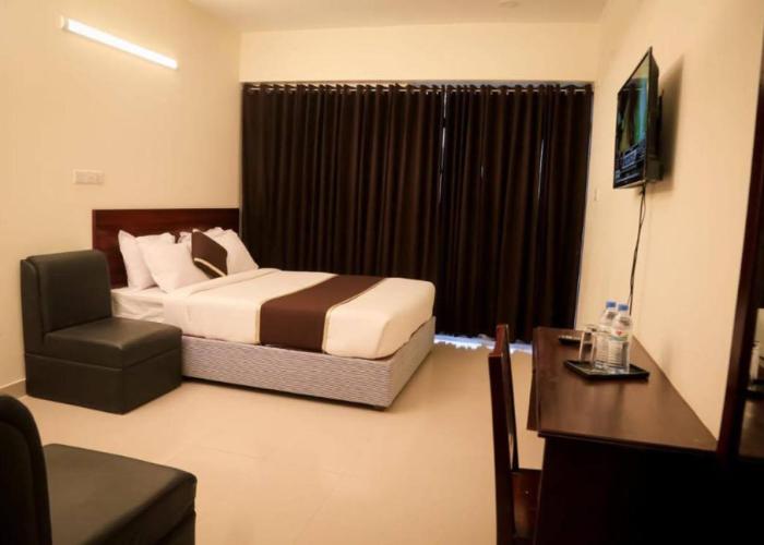 Hotel Golden Hill