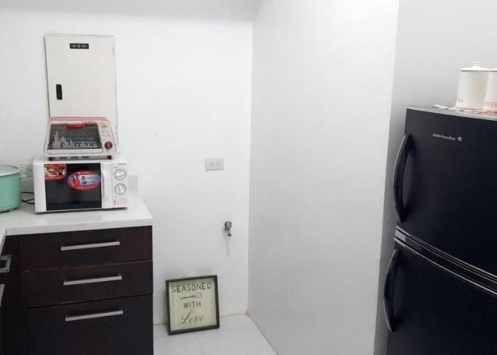 Pico de Loro Jacana B