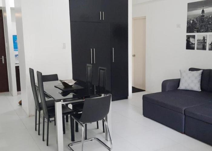 Pico de Loro Jacana B