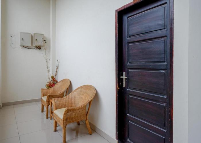 RedDoorz @ Hotel Bumi Palupy