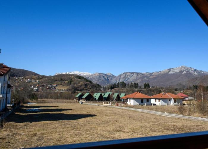 Happy2cu Cabin