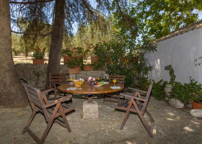 Jianni's Villa - Stone Villa in the Greenery!!