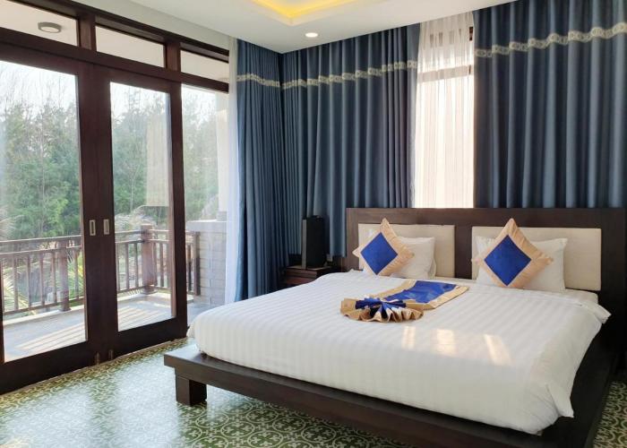 Starlight Villa Beach Resort & Spa