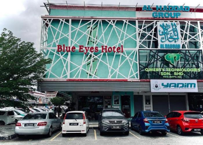 Blue Eyes Hotel
