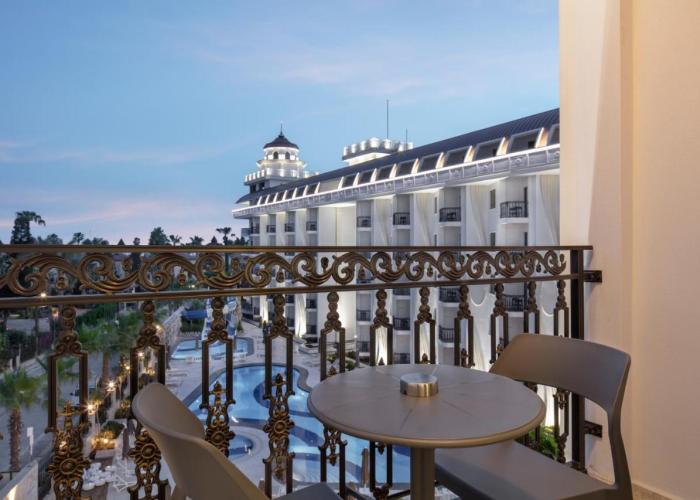 Blue Marlin Deluxe Spa & Resort