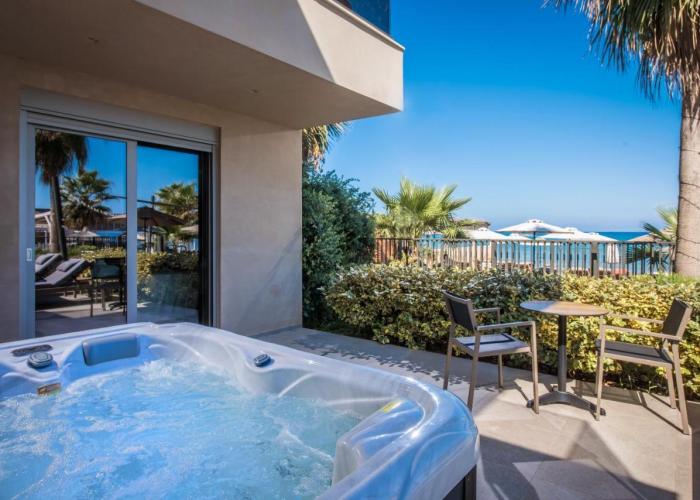 Riviera Boutique Hotel