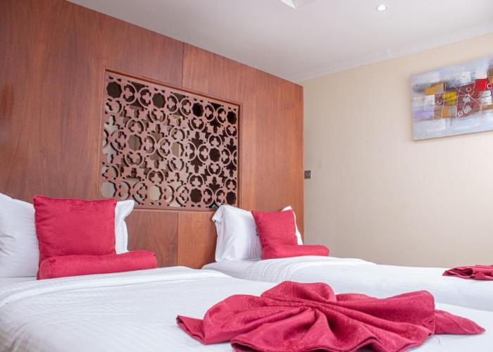 Lake Elementaita Mountain Lodge