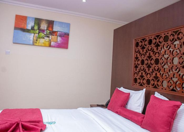 Lake Elementaita Mountain Lodge