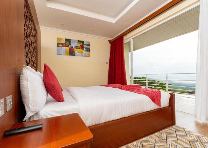 Lake Elementaita Mountain Lodge