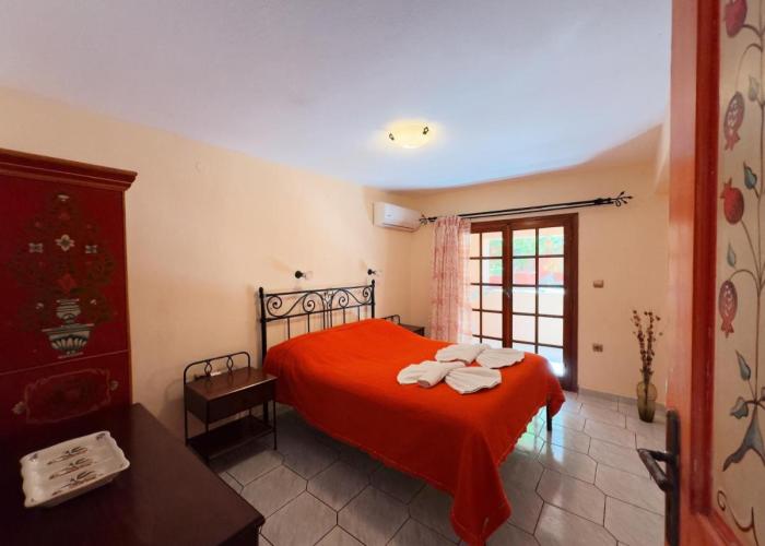 Villa Eleni Seaside Apartments