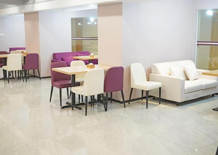 Lavande Hotel Zigong Tanmulin Lantern Park