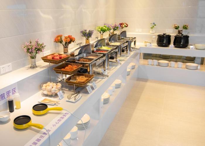 Lavande Hotel Yibin University City Exhibition Center