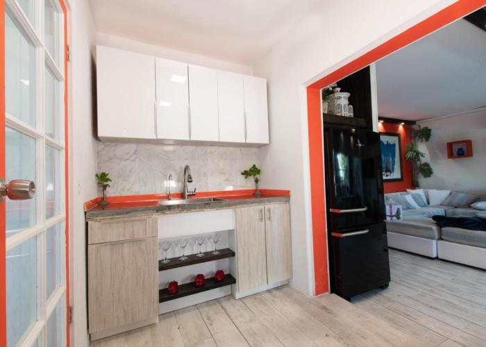 Orange Cottage - At Orange Hill
