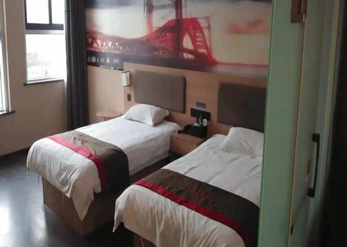 Thank Inn Chain Hotel Xinxiang Yuanyang Jianshe Road Hualong Shangjun