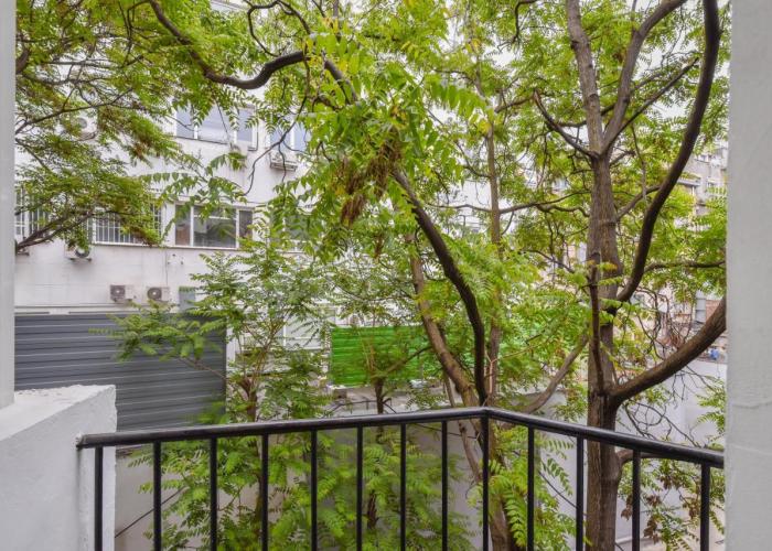 Sofia Dream Apartment - The Library - 3-BDR, 2-BTHR by Flat Mаnager