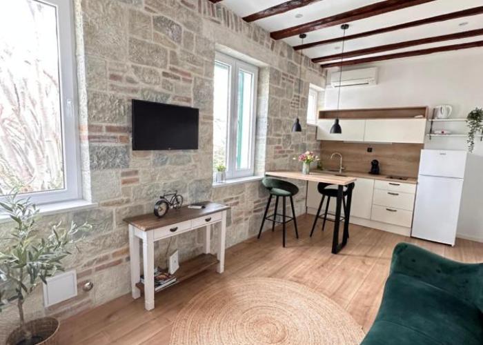 Apartment Agora