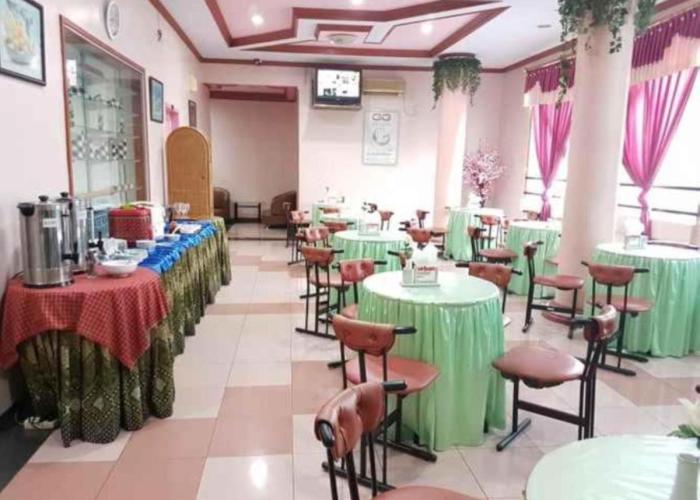 Hotel Parewisata