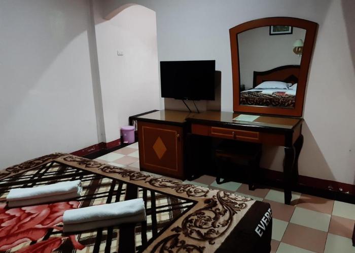 Hotel Parewisata