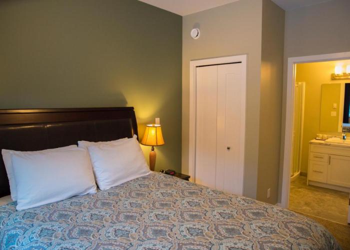 Downtown Whitehorse Deluxe 2 Bedroom Condo