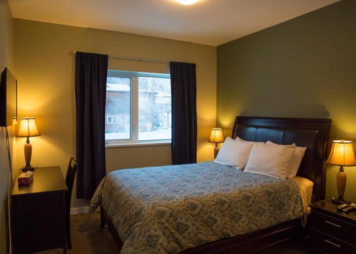 Downtown Whitehorse Deluxe 2 Bedroom Condo