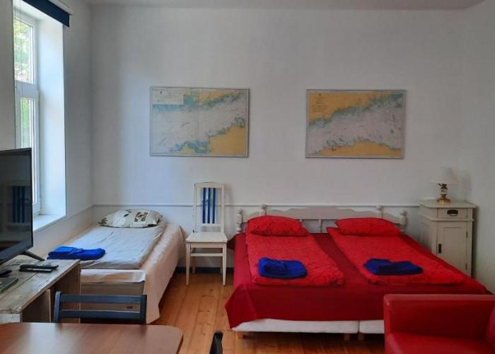 Aadelheide Family Apartments