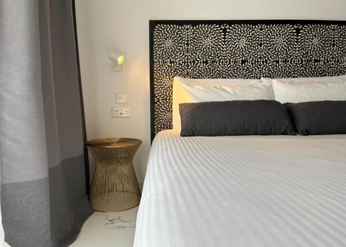 Apartments by Sliema promenade and beach