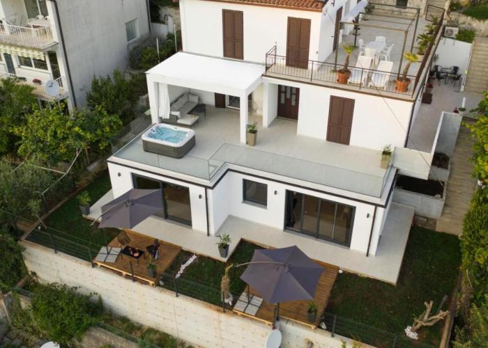 SUNSET APARTMENTS RABAC