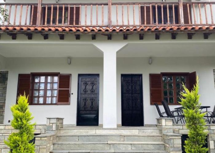 Casa Lanardi, Stavros