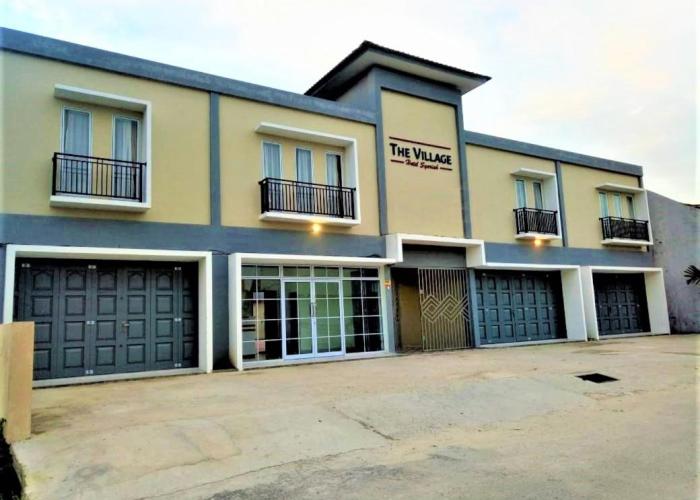 Hotel The Village Syariah