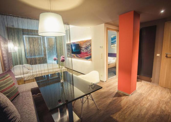 VISION APARTMAN