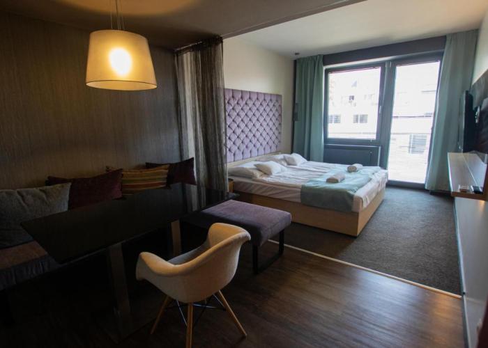 VISION APARTMAN