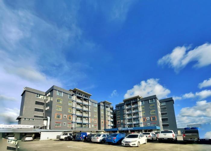 Emart Hotel (Riam)