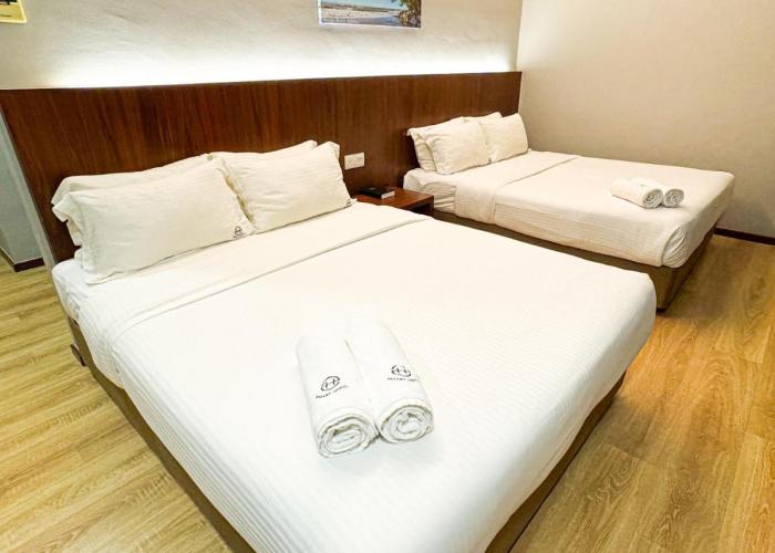 Emart Hotel (Riam)