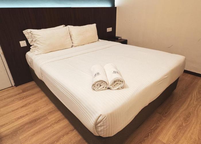 Emart Hotel (Riam)