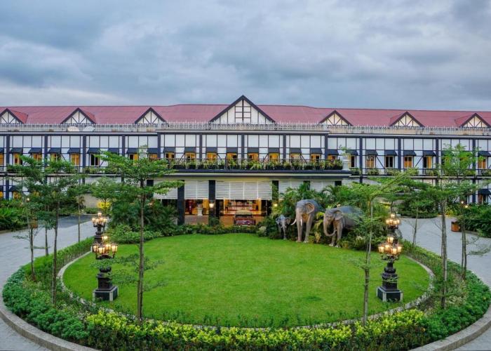 MAYFAIR Tea Resort