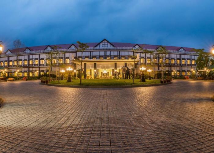 MAYFAIR Tea Resort