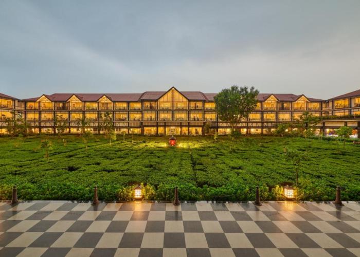 MAYFAIR Tea Resort